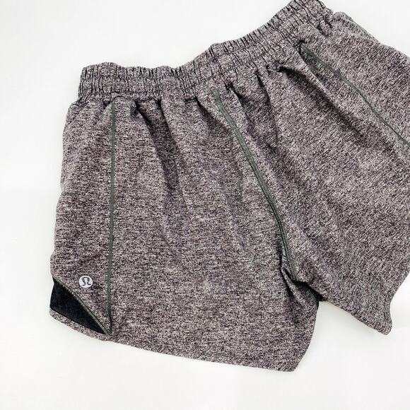 Lululemon 6 Hotty Hot heather gray Shorts - Picture 1 of 5
